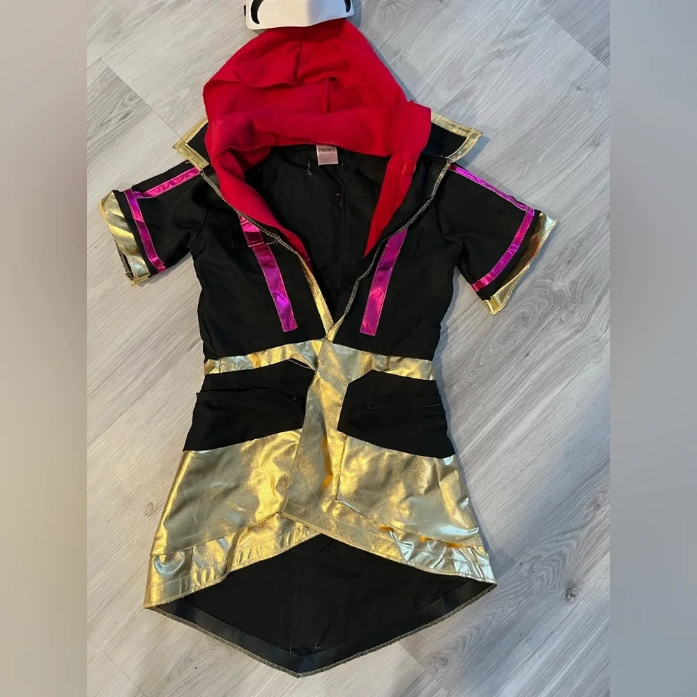 Fortnite . Kids Black and Gold‎ Costume with Mask